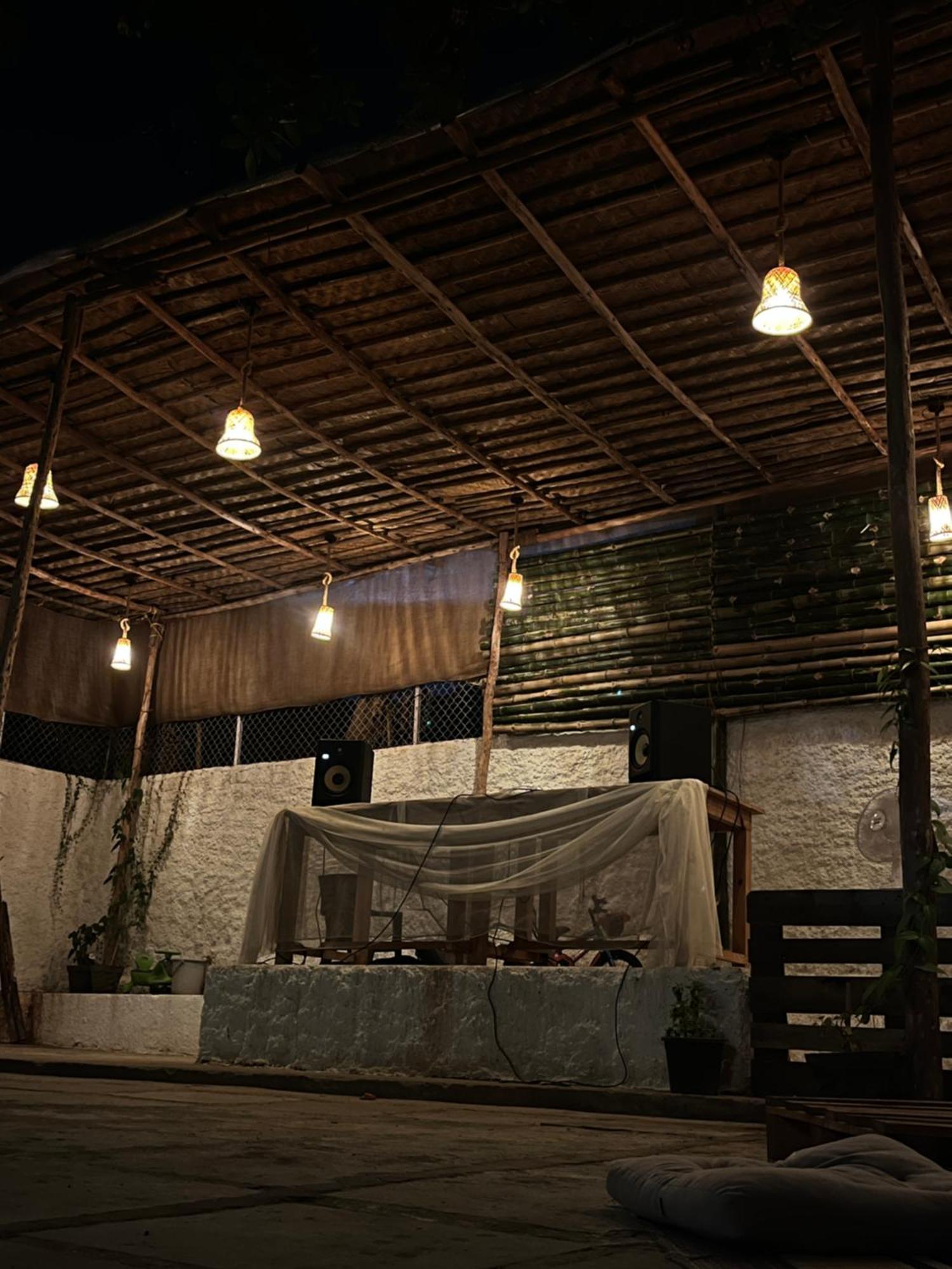 Hot - House Of Travellers, Vagator Hostel Exterior photo